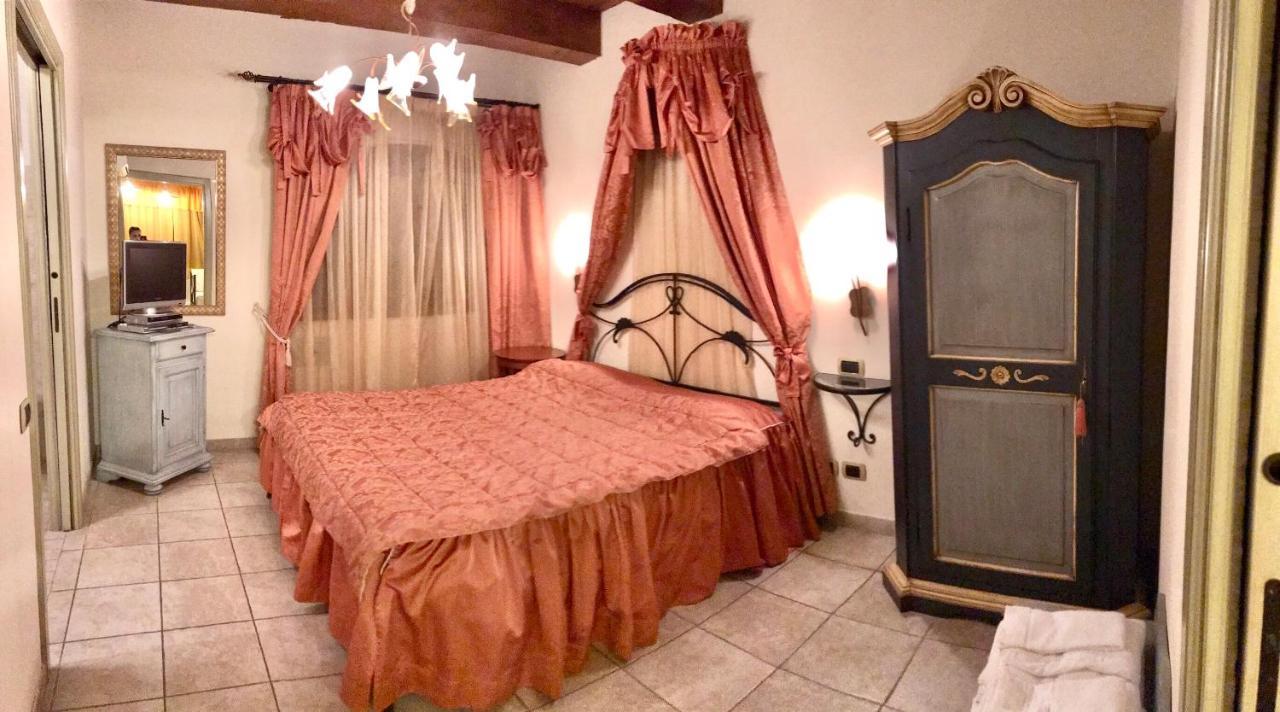 Agriturismo Il Casale Morrovalle ภายนอก รูปภาพ
