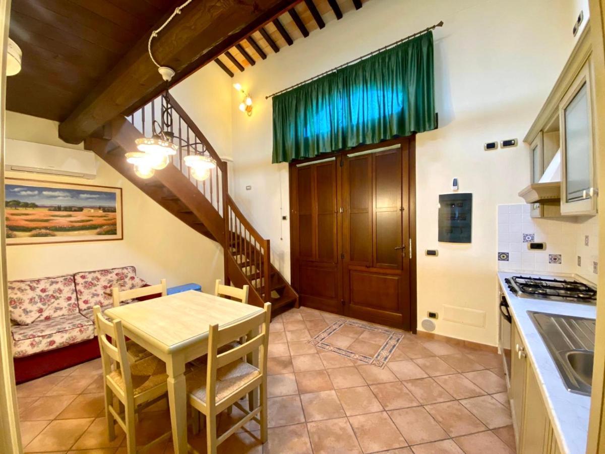 Agriturismo Il Casale Morrovalle ภายนอก รูปภาพ