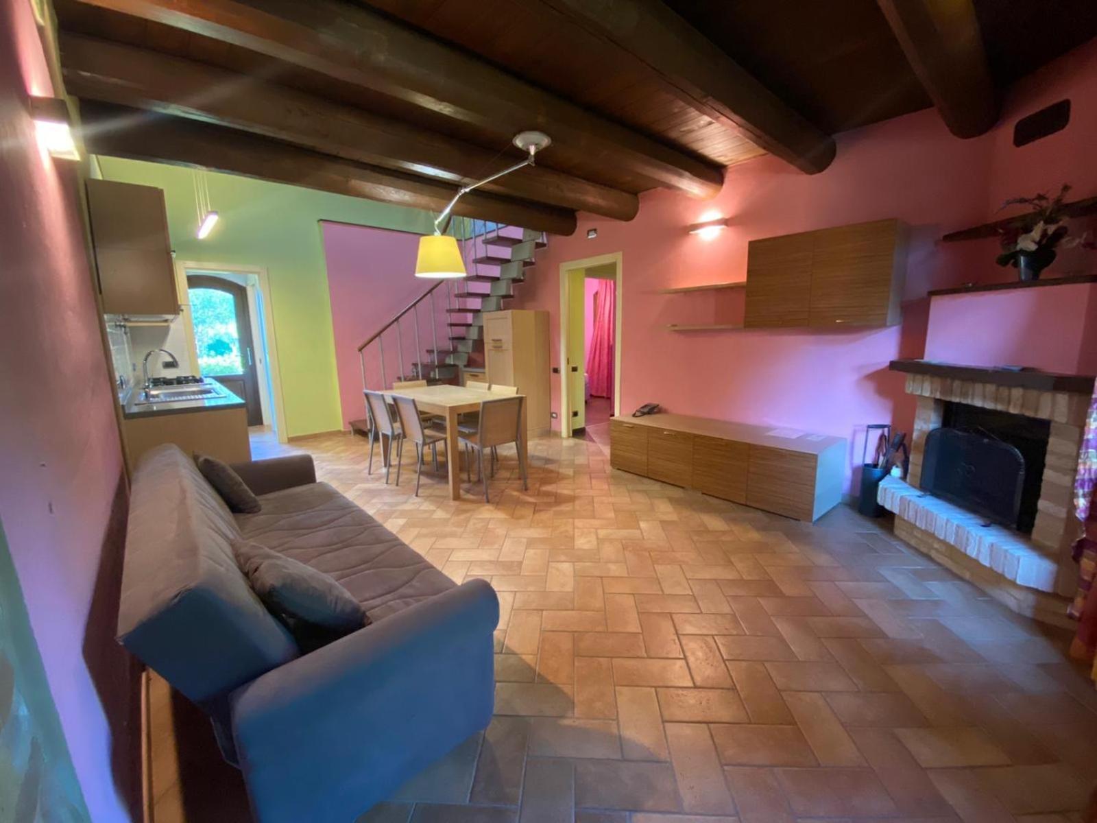 Agriturismo Il Casale Morrovalle ภายนอก รูปภาพ