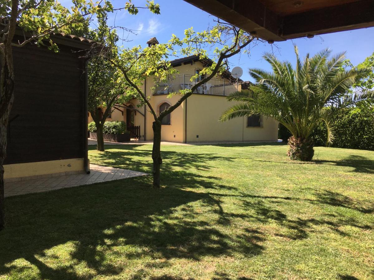 Agriturismo Il Casale Morrovalle ภายนอก รูปภาพ