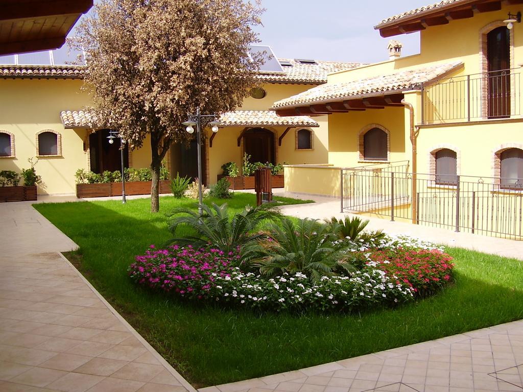 Agriturismo Il Casale Morrovalle ภายนอก รูปภาพ