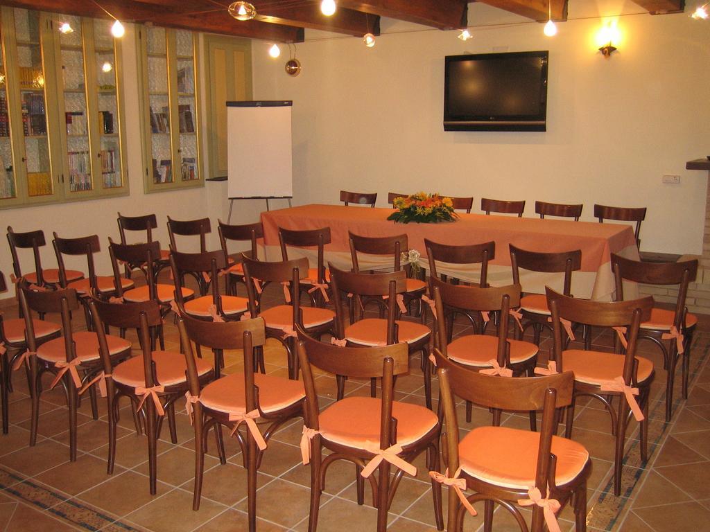 Agriturismo Il Casale Morrovalle ภายนอก รูปภาพ