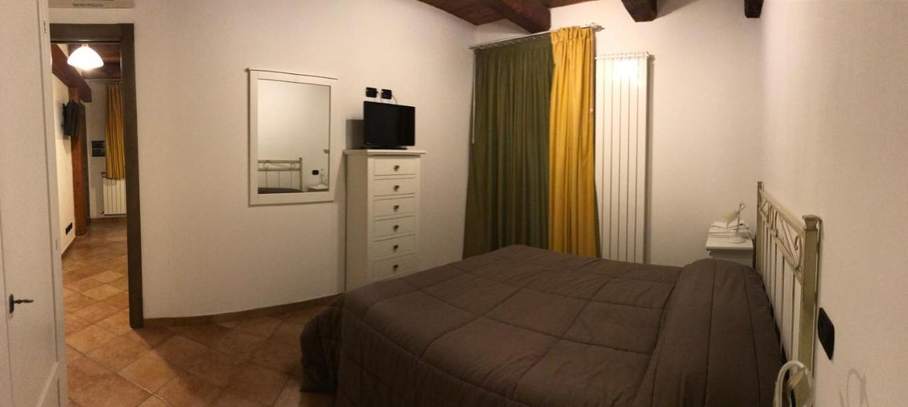 Agriturismo Il Casale Morrovalle ภายนอก รูปภาพ