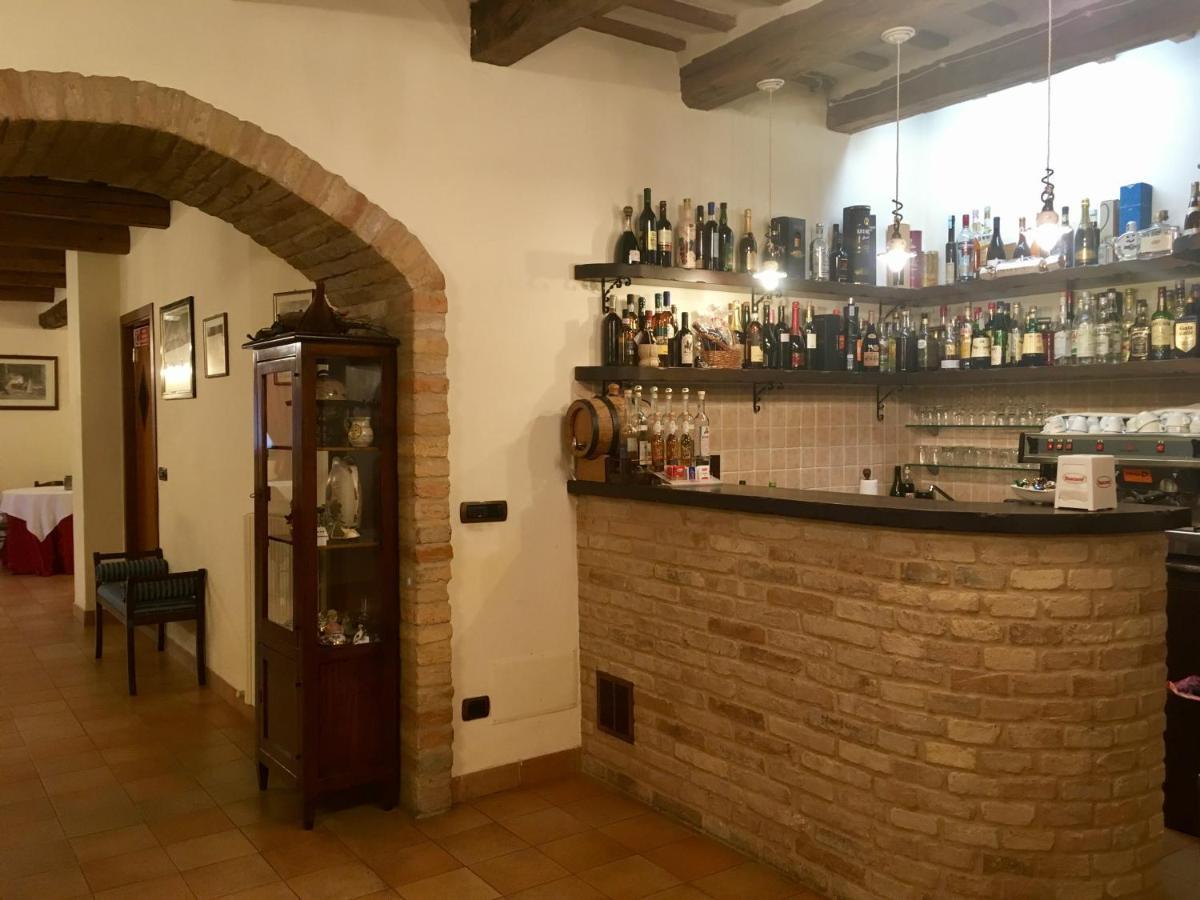 Agriturismo Il Casale Morrovalle ภายนอก รูปภาพ